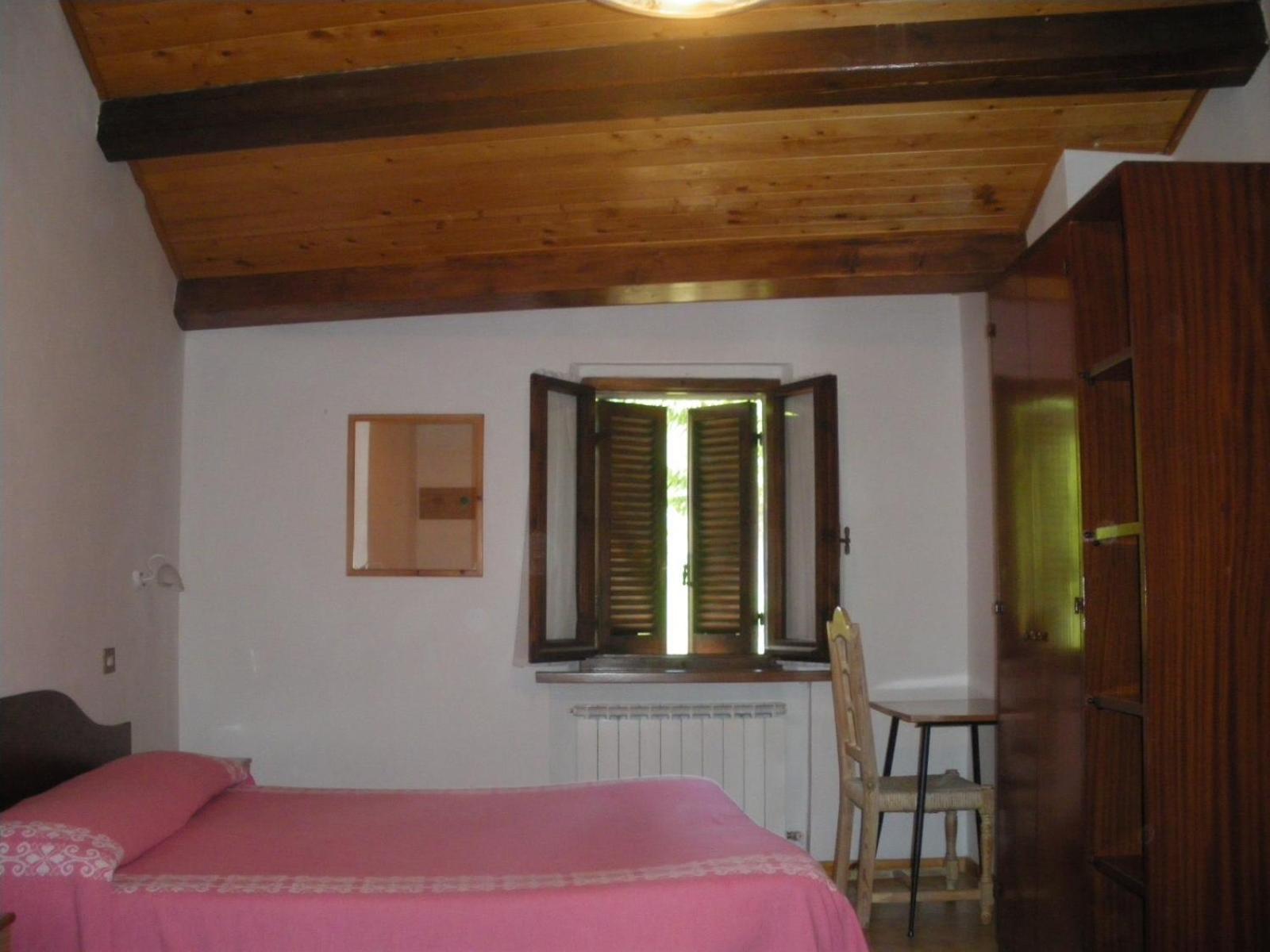 Agriturismo Orsaiola Urbania Buitenkant foto