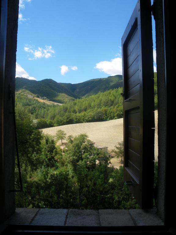 Agriturismo Orsaiola Urbania Kamer foto