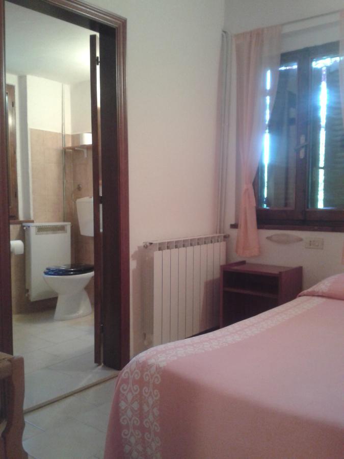 Agriturismo Orsaiola Urbania Buitenkant foto